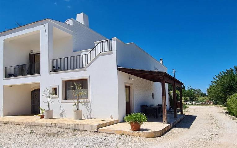 Chambre d’hôte pour 4 personnes, avec terrasse ainsi que vue et piscine à Monopoli - 3