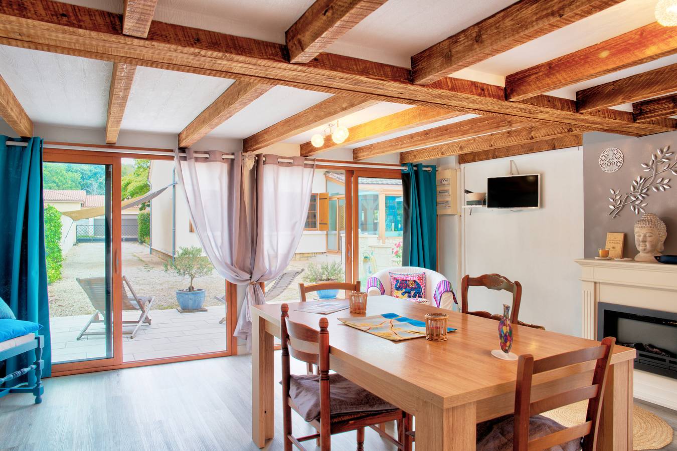 Chambre d'hôtes 'Les Tuilières' avec petit-déjeuner, Wi-Fi et climatisation in Mouleydier, Périgord Pourpre