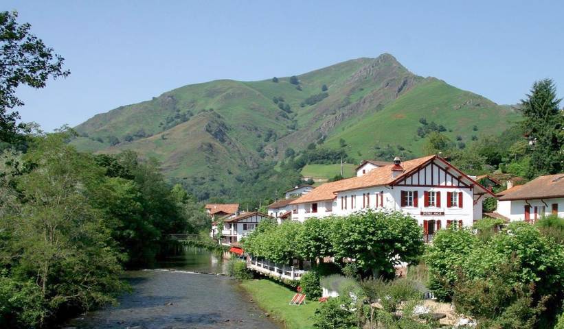 Hôtel pour 2 personnes, avec vue ainsi que jardin et piscine