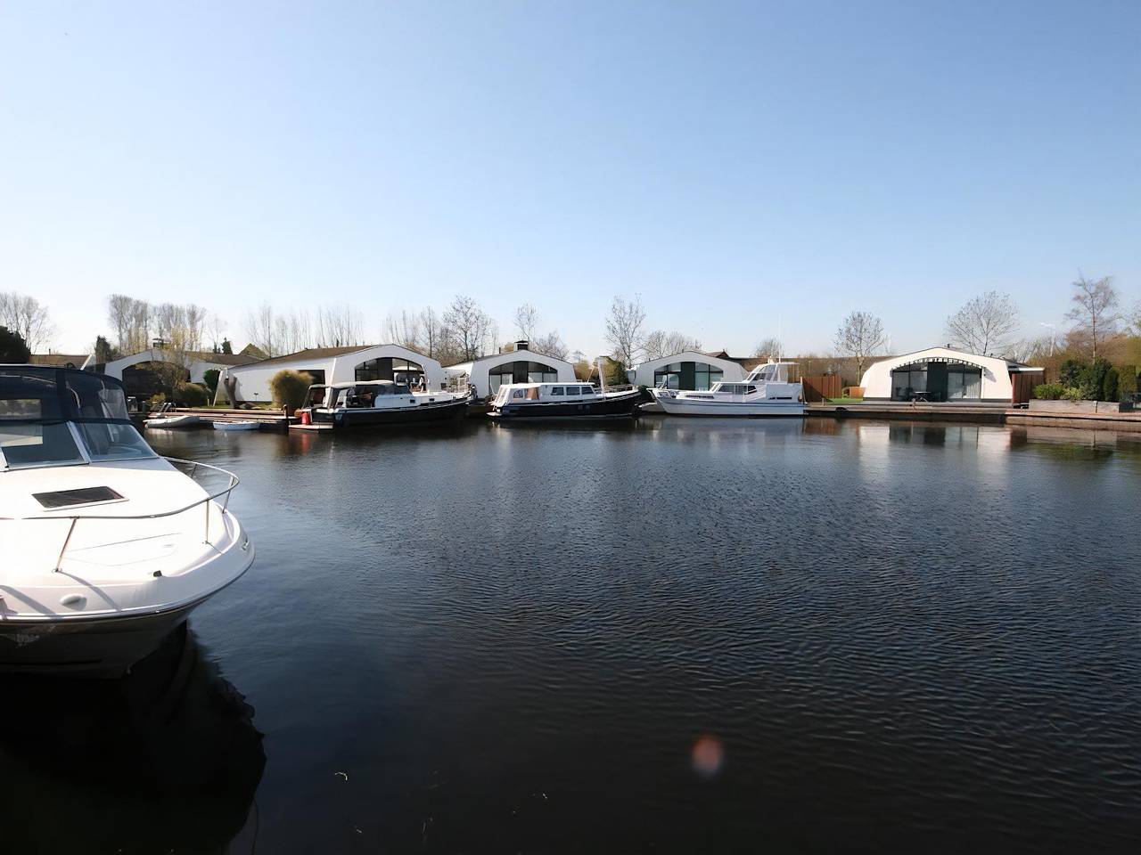 Aquaronde 129 in Lemmer, Ijsselmeer