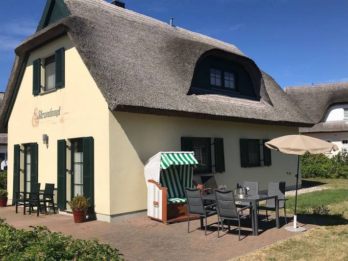 Ferienhaus für 5 Personen, mit Terrasse und Garten in Juliusruh