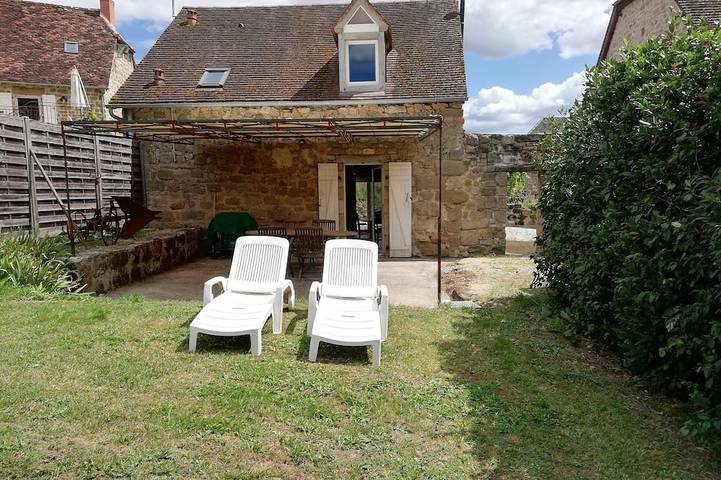 Gîte pour 4 personnes, avec Terrasse et Jardin