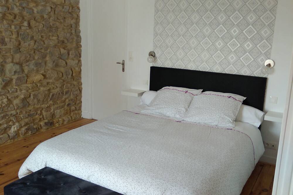 Appartement entier, 3-star furnished apartment with view of the cathedral. in Bayeux, Région de Bayeux
