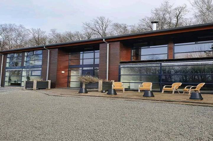 Location de vacances pour 15 personnes, avec Terrasse et Jardin ainsi que Piscine et Sauna dans Odeigne