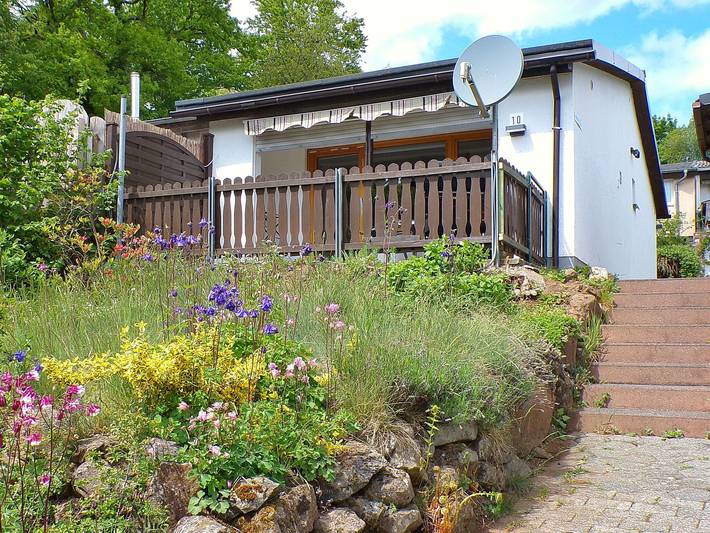 Ferienhaus für 3 Personen, mit Terrasse und Garten sowie Ausblick