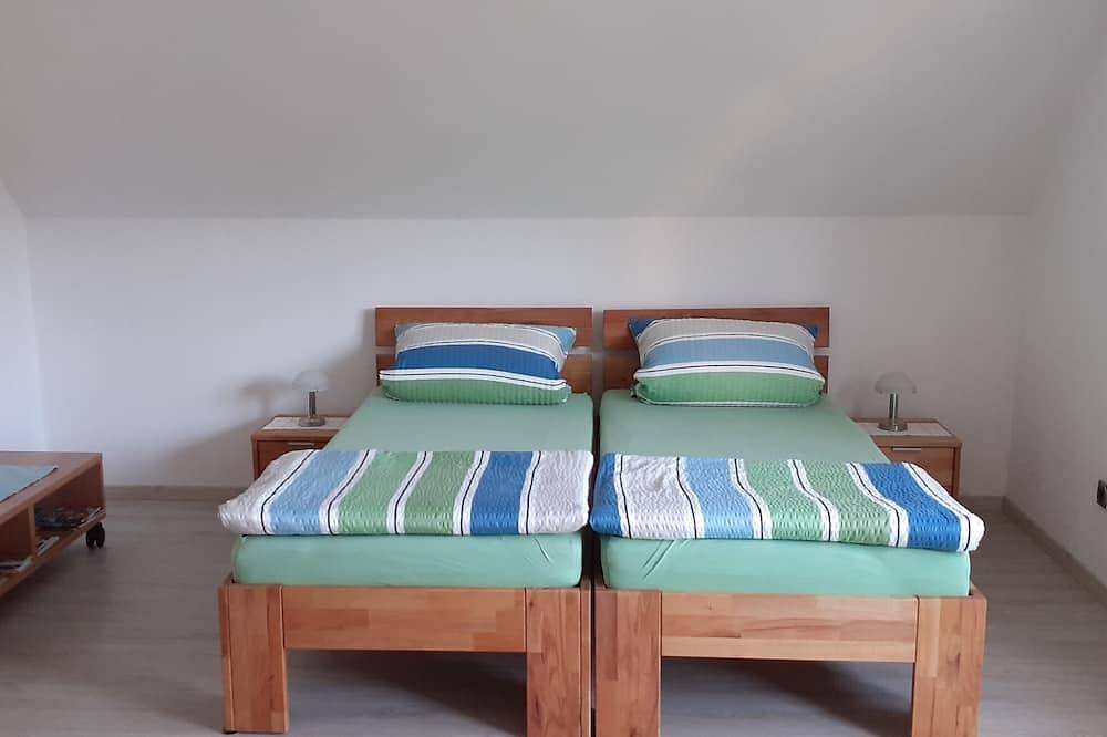 Ganze Wohnung, Gemütliche Ferienwohnung (67m2) für 4 Pers. in Kürmreuth in Königstein (Bayern), Ostbayern