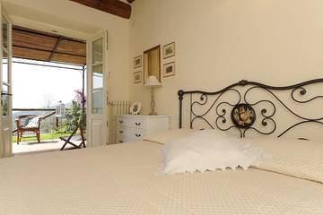 Villa for 7 People in Lucca, Lucca Province, Photo 3