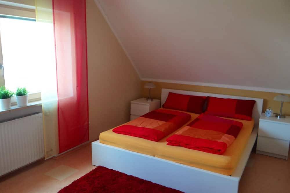 Ganze Wohnung, Ferienwohnung für 2 - 8 Personen, ideal auch für 2 Familien mit Kindern in Ehingen, Romantische Straße