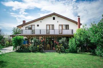Gîte pour 2 personnes, avec jardin et vue dans Giurgiu