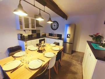 Gîte pour 8 personnes, avec jardin ainsi que terrasse et vue à Marmeaux