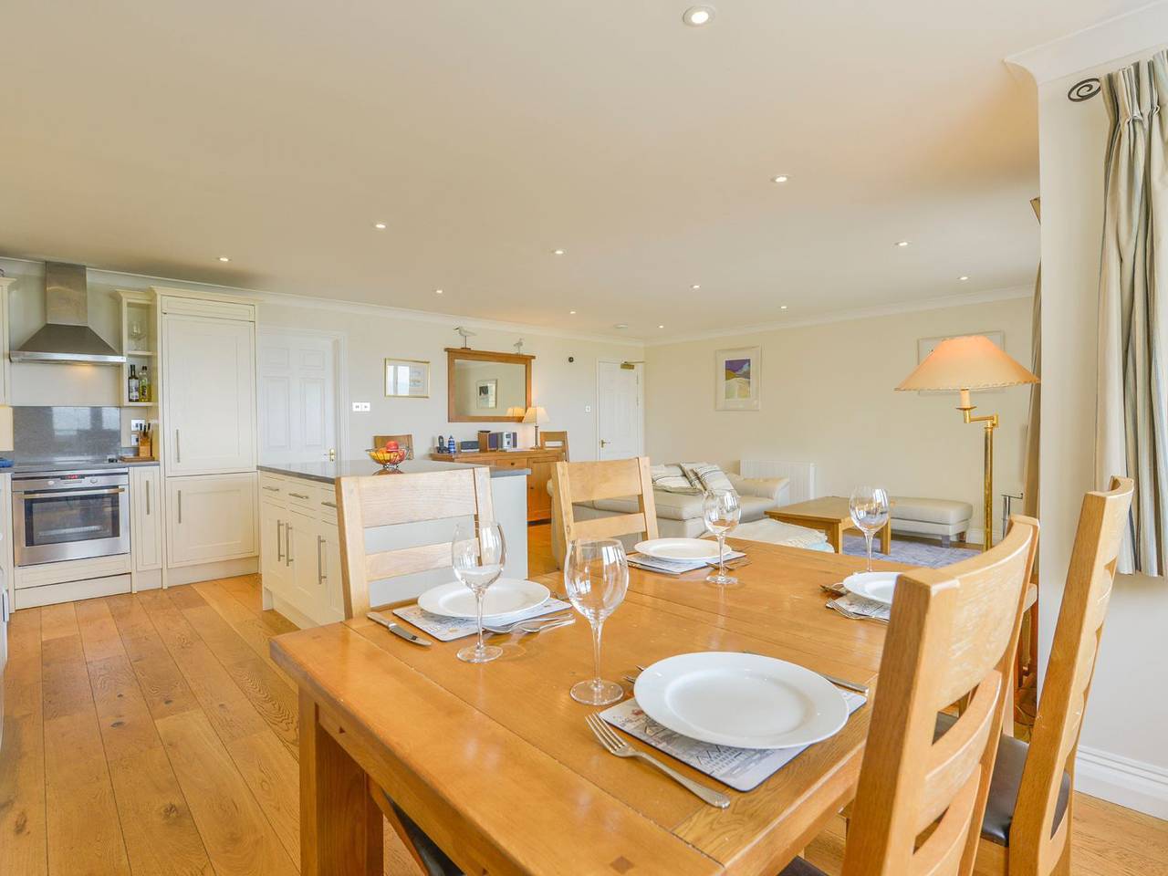 Entire apartment, 19 Burgh Island Causeway in Bigbury-on-Sea, Bigbury on Sea