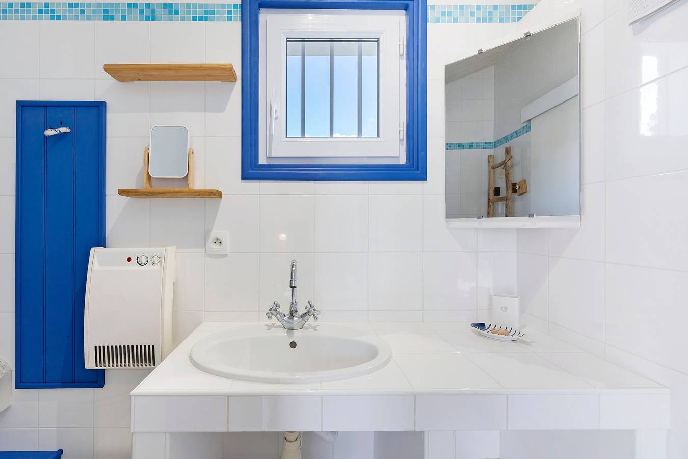 Gastenkamer Le Clos De La Combe-Les Sables d'Olonne met zwembad en gedeelde keuken, foto 9