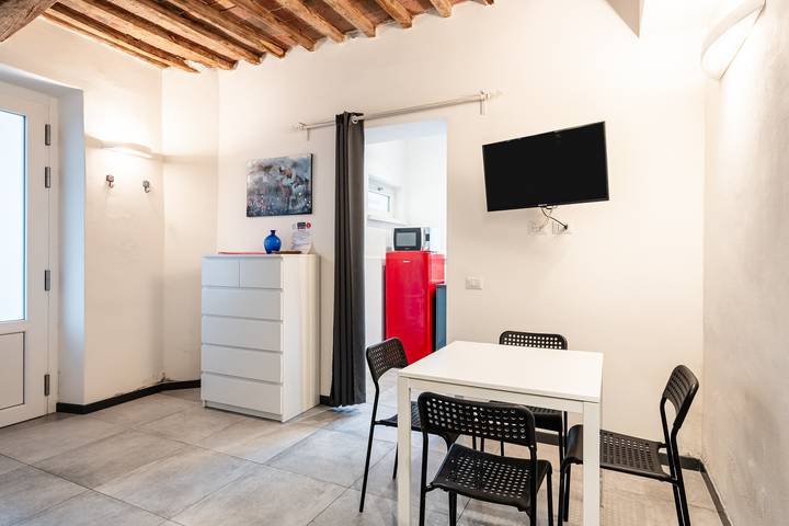 Casa Vacanze "La Casina di Lucia a Lucca" con Aria Condizionata e Parcheggio Gratuito in Lucca, Provincia di Lucca
