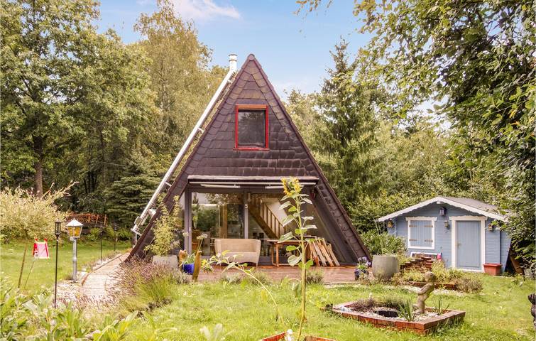 Ferienhaus für 4 Personen, mit Terrasse und Garten in der Eifel