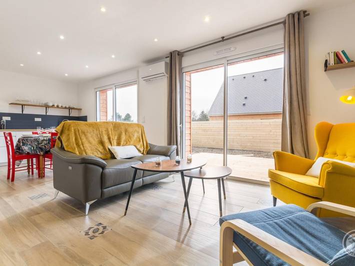 Gîte pour 4 personnes, avec jardin à Glatigny