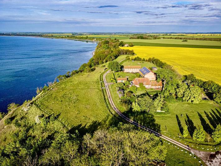 Ferienwohnung für 3 Personen, mit Terrasse und Garten sowie Sauna und Ausblick in Putgarten