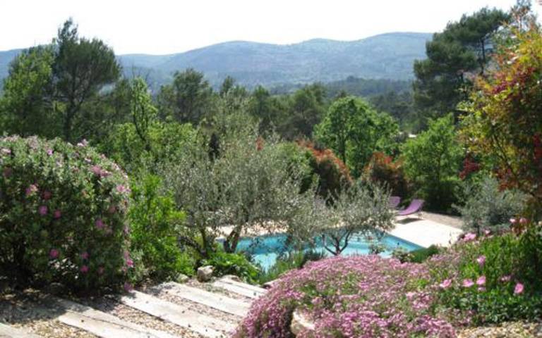 Chambre d’hôte pour 2 personnes, avec Terrasse et Jardin à Le Thoronet
