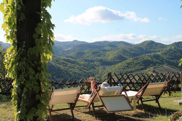 Appartamento intero, In Casale appartamento Romantico per 2 persone. Vista panoramica! in Urbino, Pesaro-Urbino