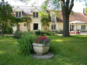 Chambre d’hôte pour 5 personnes, avec jardin à Cheverny
