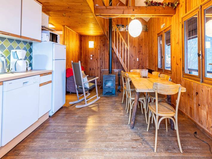 Gîte pour 8 personnes, avec balcon, adapté aux familles dans Doucy - 2