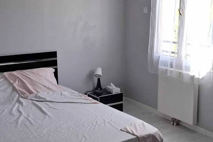 Location de vacances pour 9 personnes, avec jardin et terrasse, animaux acceptés à Le Mée-sur-Seine - 2