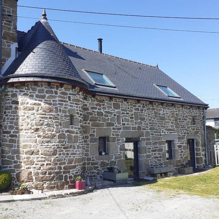 Gîte pour 4 personnes, avec jardin, adapté aux familles à Saint-Julien (Côtes-d'Armor)