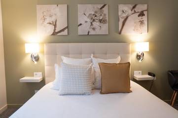 Hôtel pour 3 personnes, avec terrasse, animaux acceptés à Arc-et-Senans