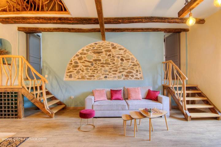 Gîte pour 4 personnes, avec Jardin et Vue à Pietracorbara