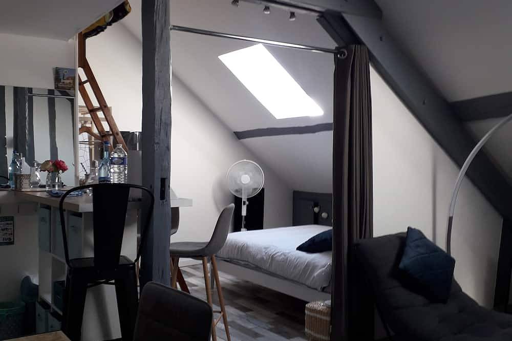 Appartement entier, Le Mini Loft *** La Suite, Montargis. in Montargis, Région de Montargis