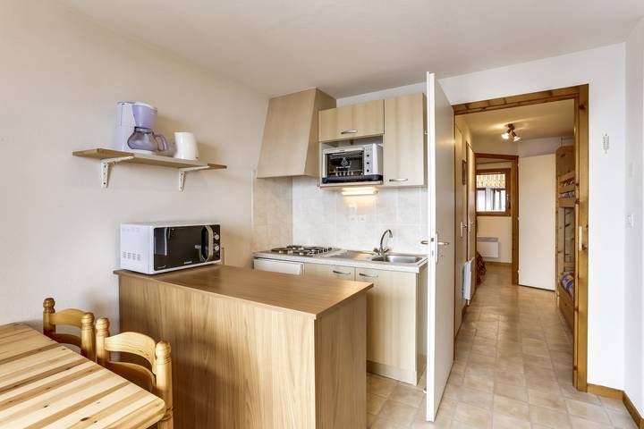 Gîte pour 6 personnes, avec balcon et vue sur le lac à Thollon-les-Mémises - 4