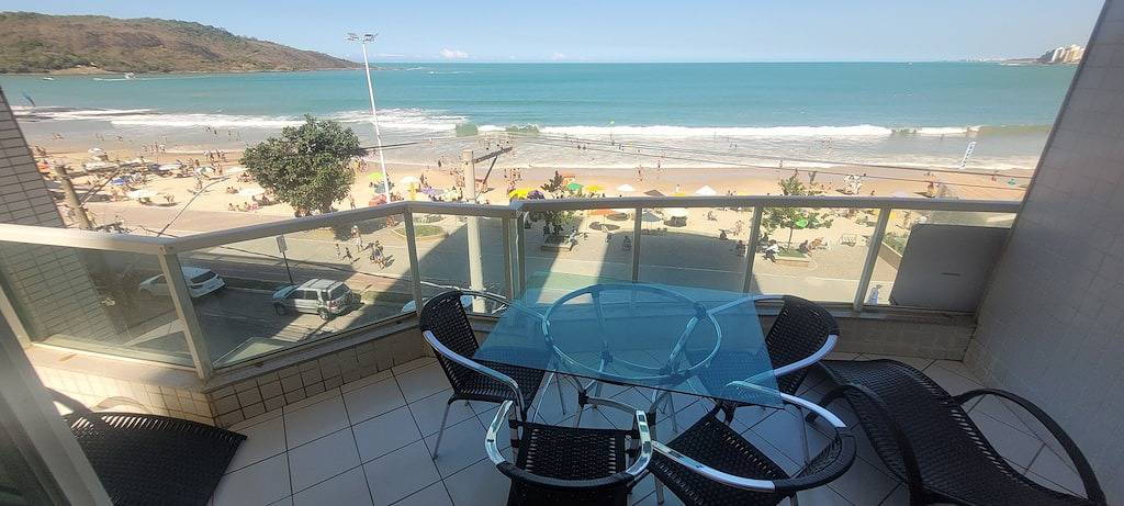 Ganze Wohnung, 4 suites facing the sea with barbecue, 2 parking spaces, Wi-Fi in Guarapari, Região Metropolitana da Grande Vitória