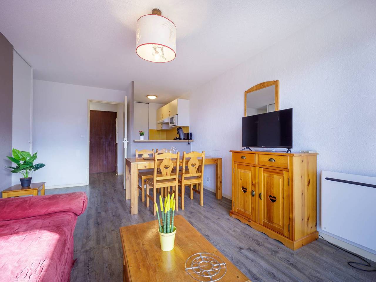 Appartement entier, Charmant appartement à Peyragudes pour 6 pers, navette aux pistes, parking gratuit in Peyragudes, Pyrénées