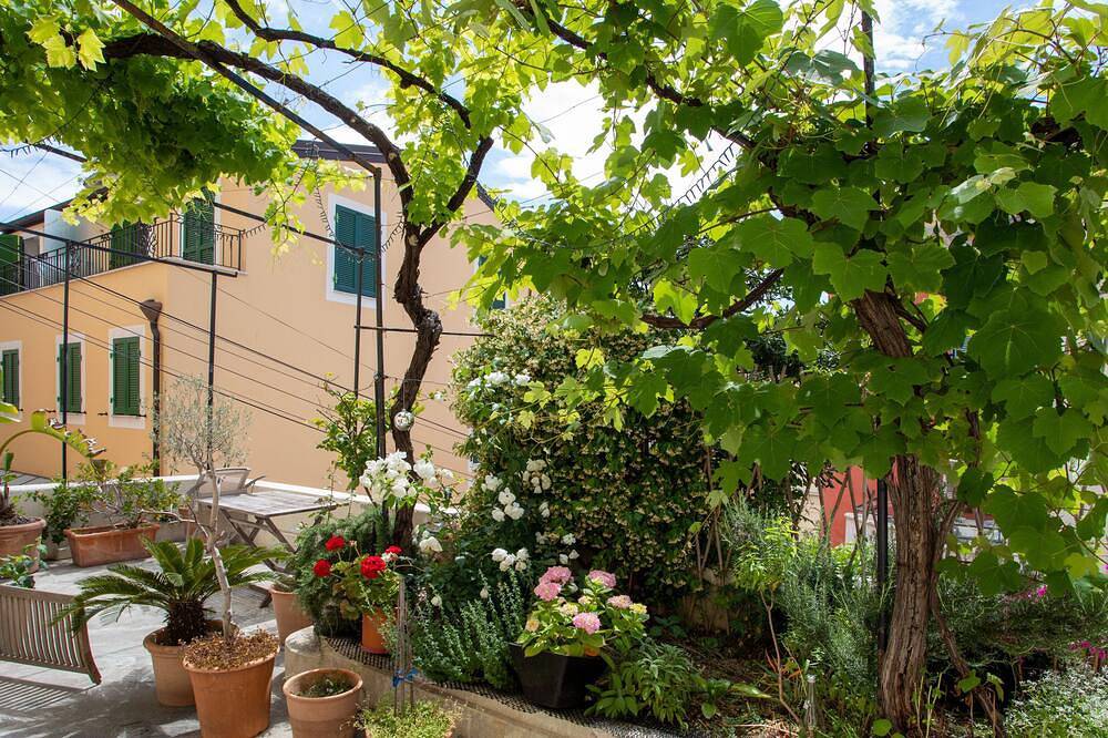 Entire apartment, Apartment in the heart of Beausoleil in Beausoleil, Nice region
