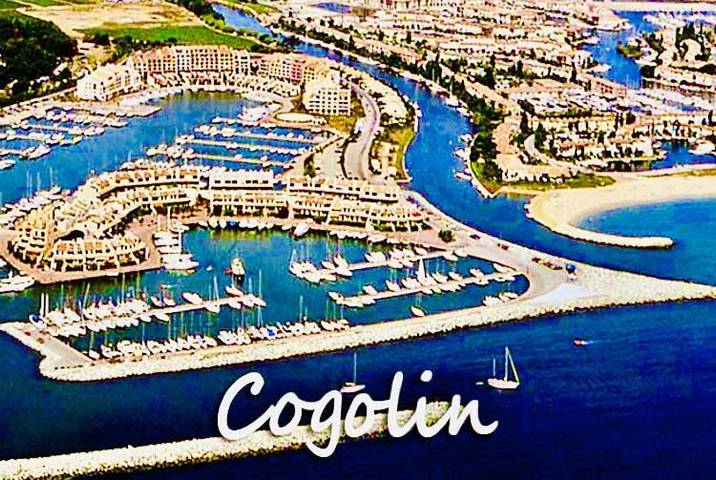 Bateau pour 2 personnes, avec vue ainsi que piscine et jardin en Provence-Alpes-Côte d'Azur