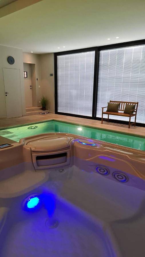 The Newport Lodge included 3h Private indoor welnes & use e-bikes in Nieuwpoort, Belgische Kust