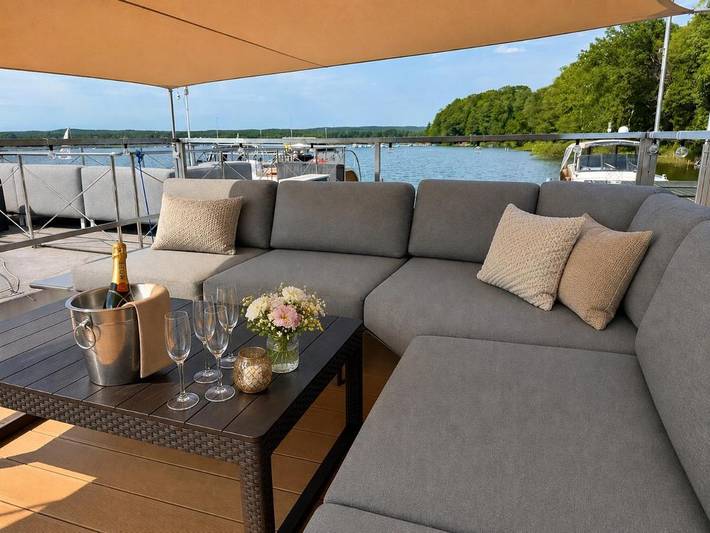 Boot für 4 Personen, mit Terrasse und Sauna sowie Ausblick