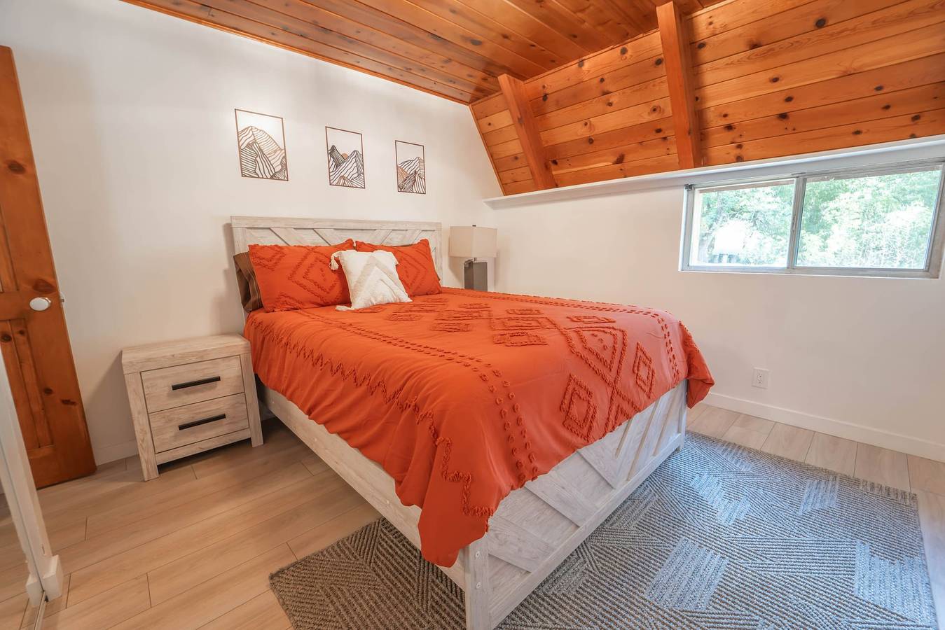 Sequoia Vintage A-frame River Retreat in Three Rivers, Sequoia National Park