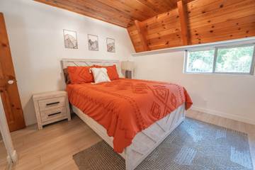Log Cabin for 4 Guests in Three Rivers, Sequoia National Park, Picture 1