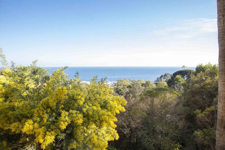 Gîte pour 4 personnes, avec piscine ainsi que jacuzzi et terrasse à Vallauris - 3