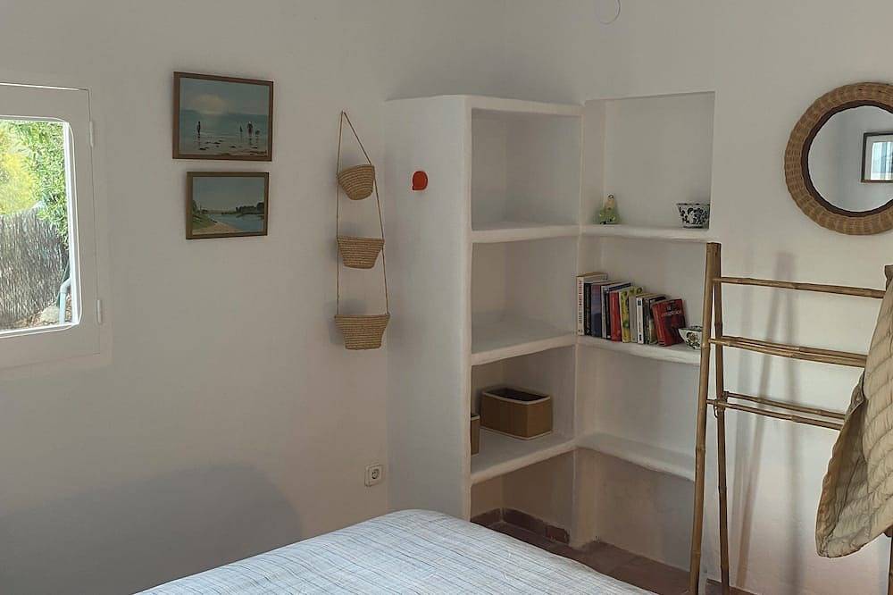 Encantadora casa con vista al mar-Cerca de la playa-Ideal para parejas o familia in Cala Vedella, Sant Josep de sa Talaia