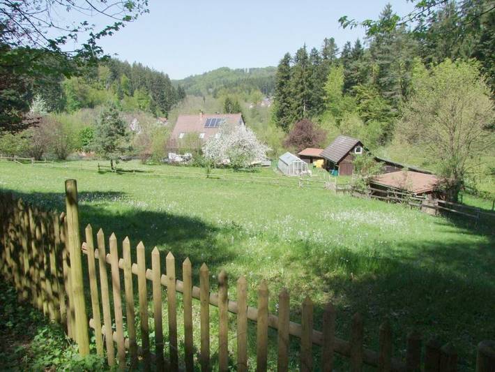 Ferienwohnung für 8 Personen, mit Balkon und Terrasse sowie Garten und Ausblick in Utzstetten - 3