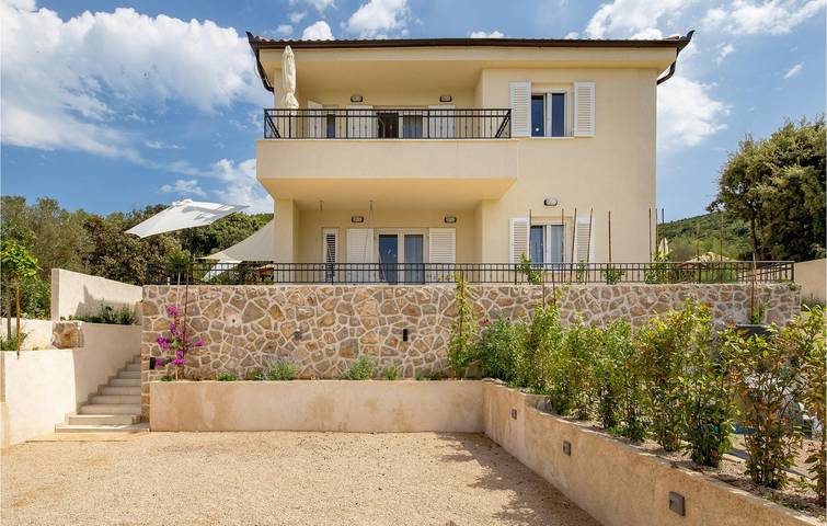 Ferienhaus für 6 Personen, mit Terrasse und Pool sowie Garten auf Cres - 2