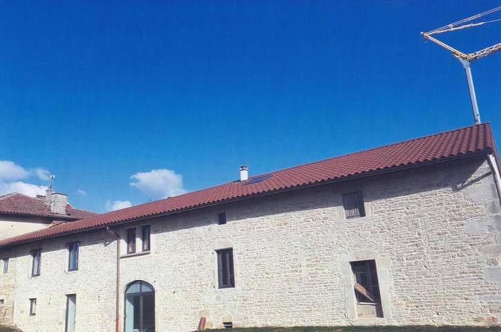 Location de vacances pour 15 personnes, avec vue et terrasse dans Verjon