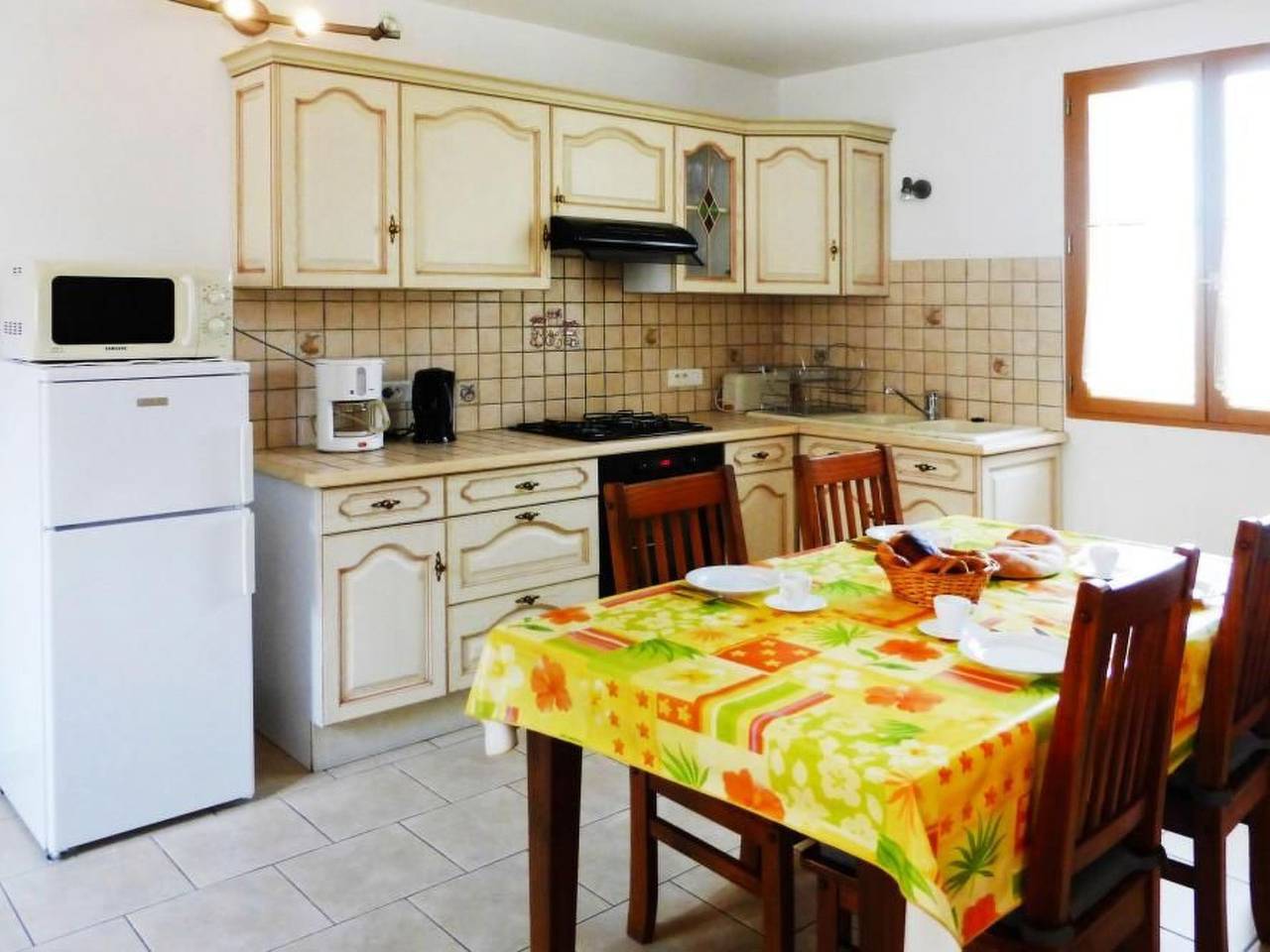 Apartamento entero, Morard - Bonnieux Appt Les Ocres in Bonnieux, Parque natural regional del Luberon