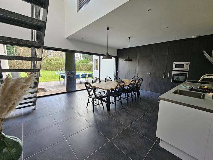 Gîte pour 9 personnes, avec terrasse et jardin à Santec - 4