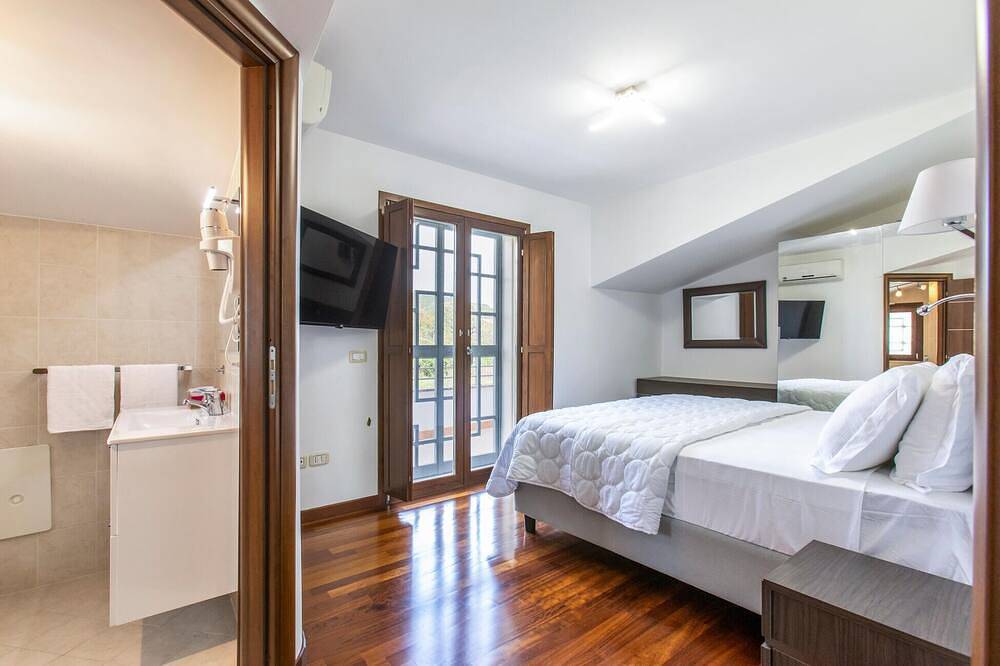 Meravigliosa casa con 3 camere da letto. in Caserta, Provincia di Caserta