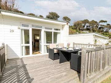Lodge for 4 People in Ventnor, Isle of Wight, Photo 3