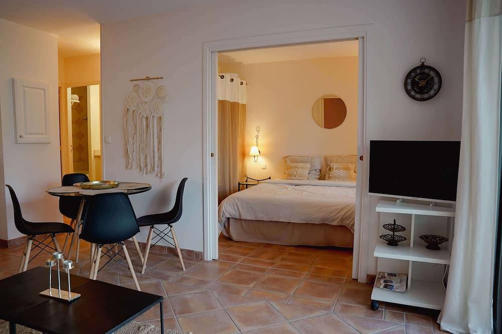 Appartement entier, Appartement 2 chambres Nature Golf de Saumane - Vue & Calme in Saumane-de-Vaucluse, Vaucluse