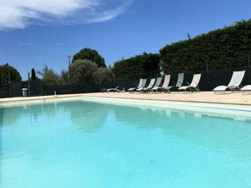 Gîte pour 2 personnes, avec jardin et piscine à Brunet (Alpes-de-Haute-Provence)