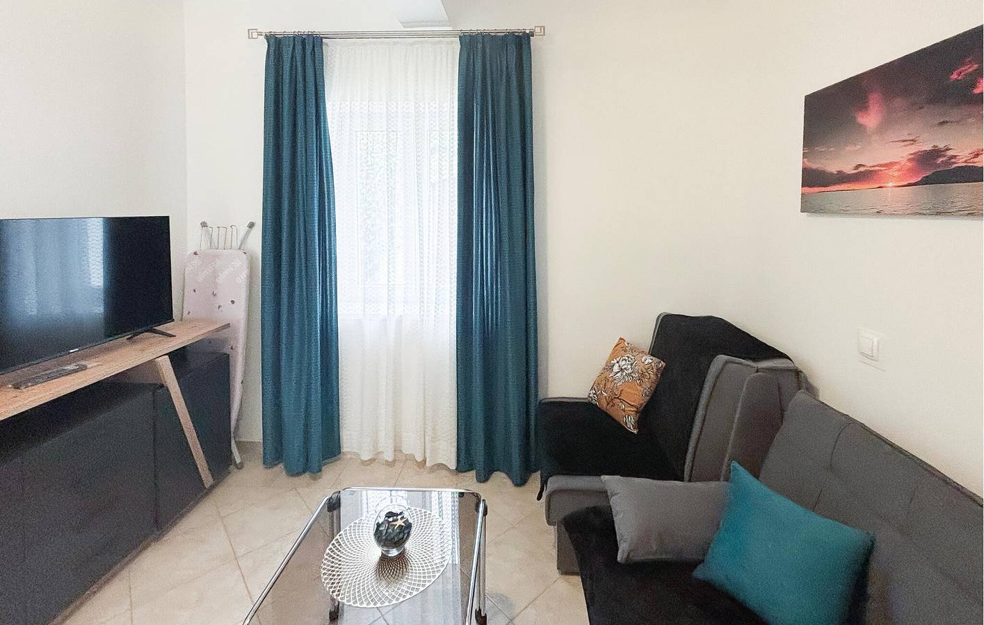 Ganze Ferienwohnung, Gemütliche Ferienwohnung mit Terrasse, WLAN und Parkplatz – 300 m von Opuzen und dem Fluss entfernt in Dubrovnik-Neretva